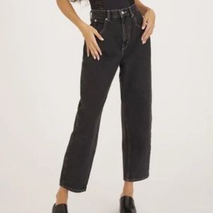 BDG Washed Black High Rise Carrot Jean - Women’s small